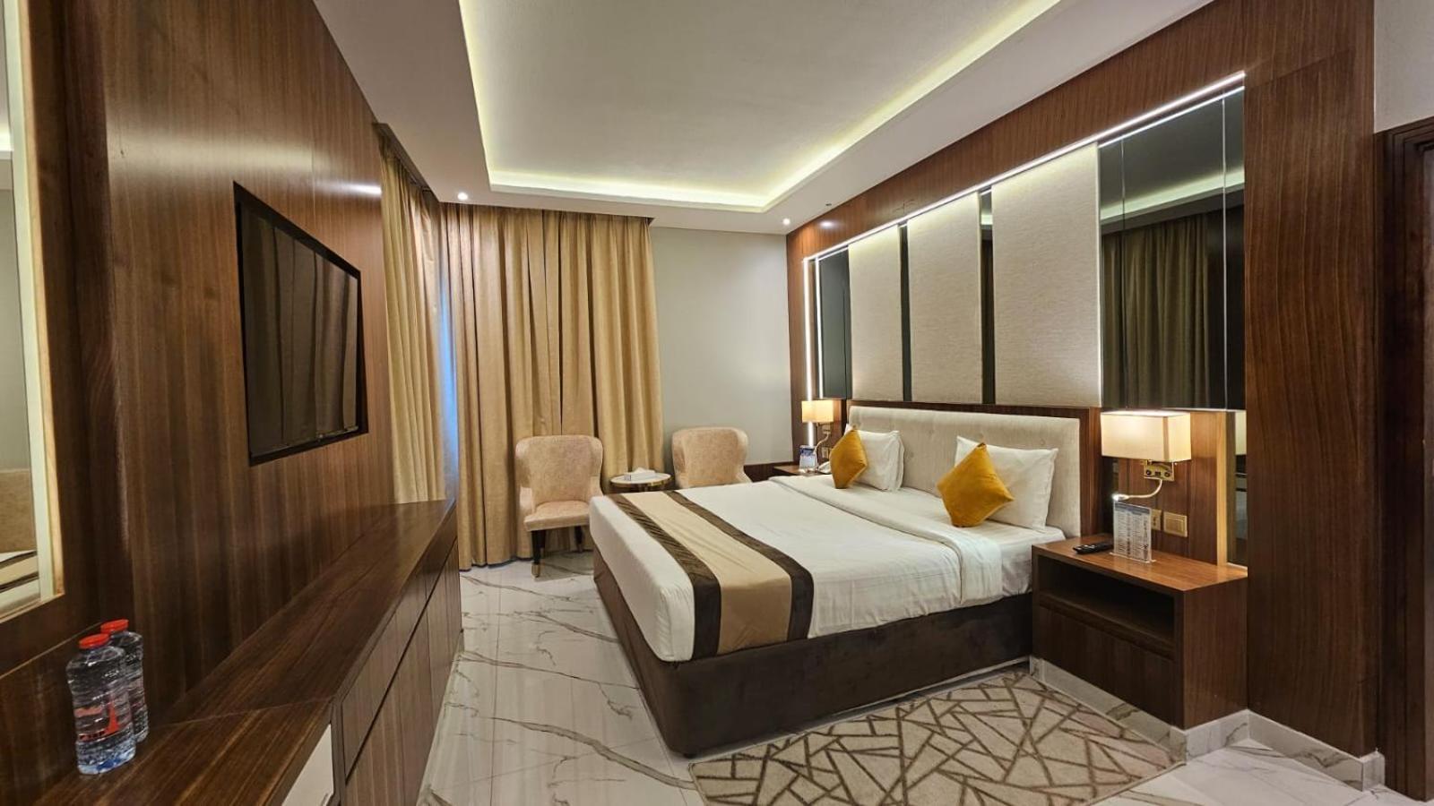 Concorde Deira Hotel -Formerly Golden Tulip Deira Hotel Dubai Exterior photo